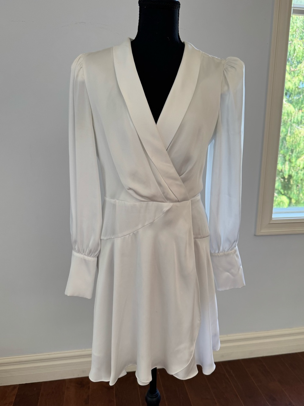 BCBGMaxAzria White Dress with Black Label Detail